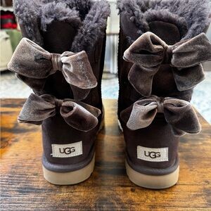 UGG Chocolate Boots with Velvet Bows